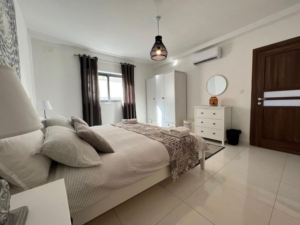 Brand New Apartment 2 Mins From Seafront St. Paul's Bay Exterior photo