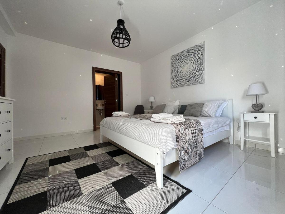Brand New Apartment 2 Mins From Seafront St. Paul's Bay Exterior photo